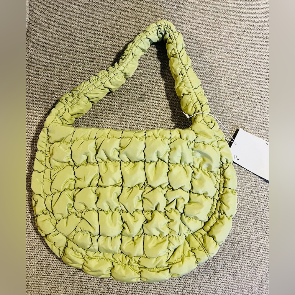 Rare Cos quilted bag mini light green